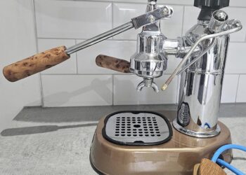 Guide Espresso Machines – Lever vs Guide Pump Espresso Machines
