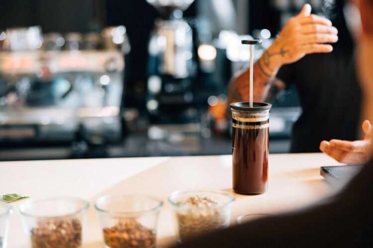 Find out how to Make Espresso With out Gear