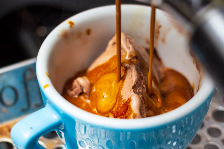 Learn how to Make an Affogato