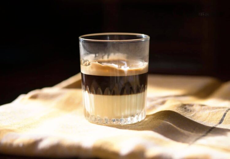 Spanischer Café Bombón: Rezept & Zubereitung