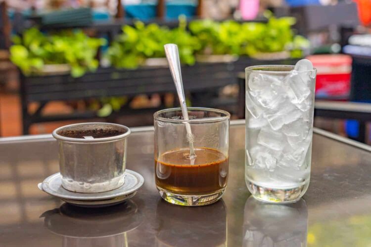 Vietnamesischer Kaffee Cà phê sữa: Rezept & Zubereitung