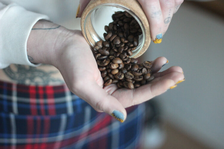 Gentle vs. darkish roast espresso: What’s the true distinction?